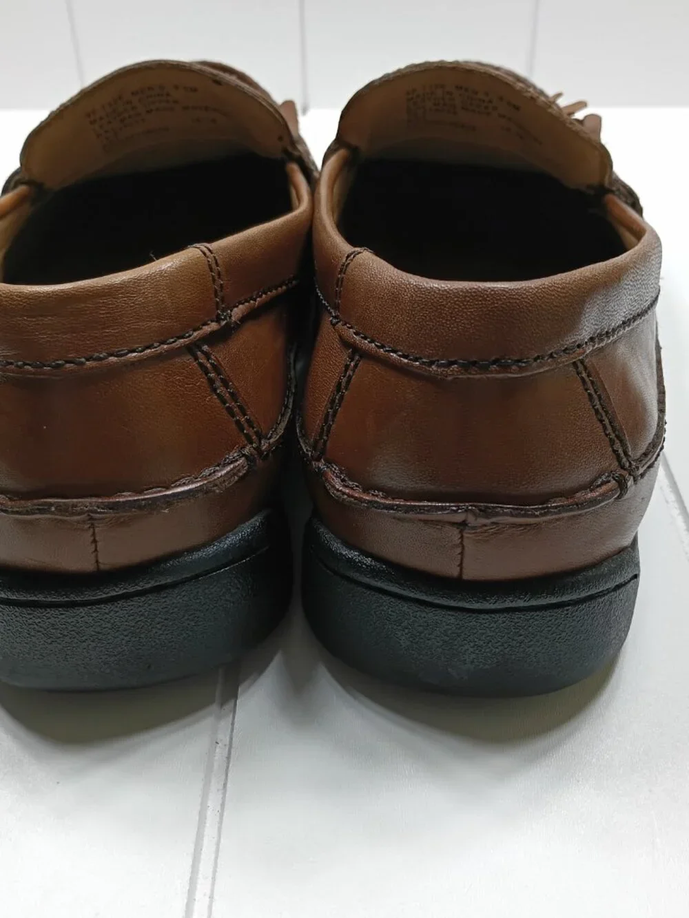 Dockers Brown Leather Tassel Loafers Men's 9.5 M Moc Toe Dress Casual Shoes